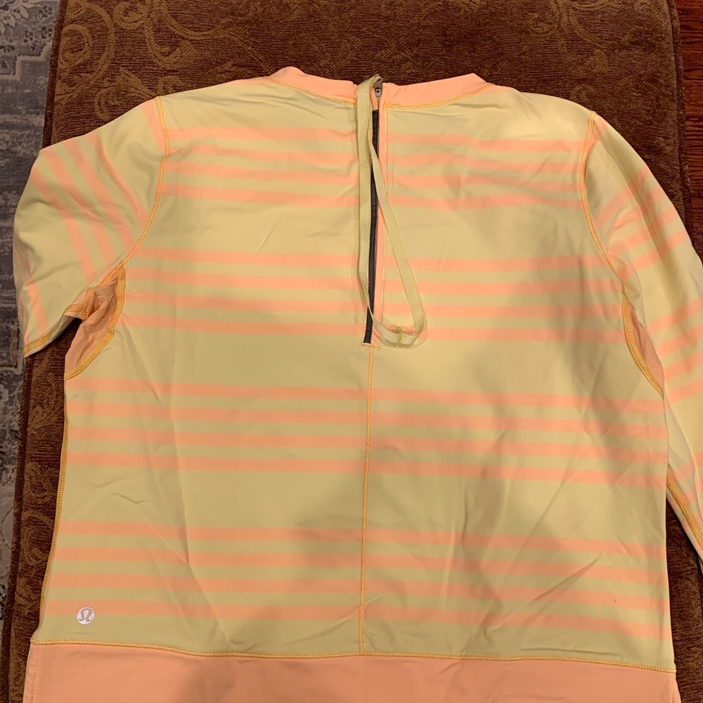 LULULEMON TOP - Picture 4 of 4